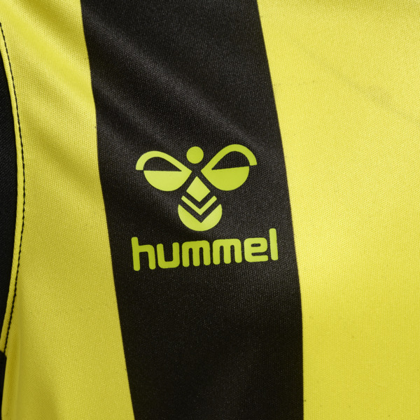 Hummel hmlCORE XK STRIPED JERSEY KIDS S/S - BLACK/BLAZING YELLOW - 116